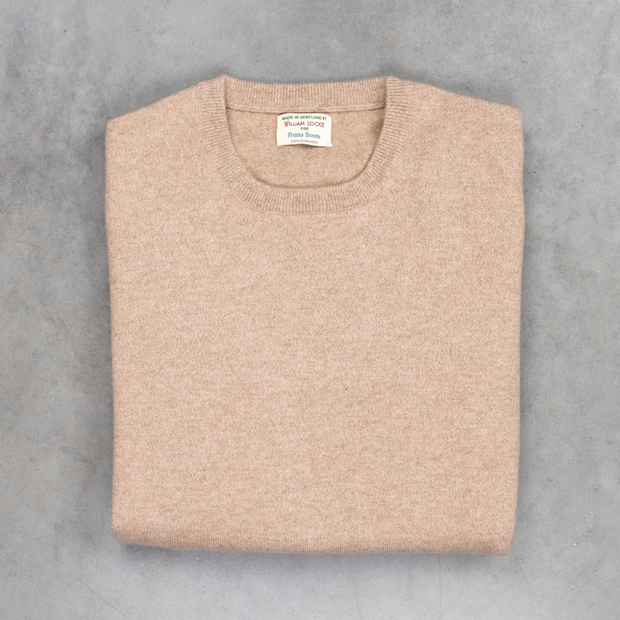 William Lockie Oxton Cashmere Crew Neck Sesamo – Frans Boone Store