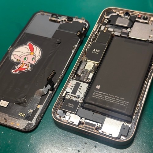 昭島市からのお客様 iPhone13｜背面割れ修理 - 立川のiPhone・スマホ