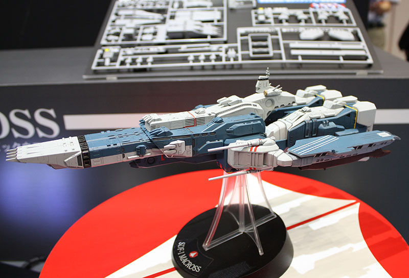 SDF-1 マクロス要塞艦 w/プロメテウス＆ダイダロス | 株式会社 ハセガワ