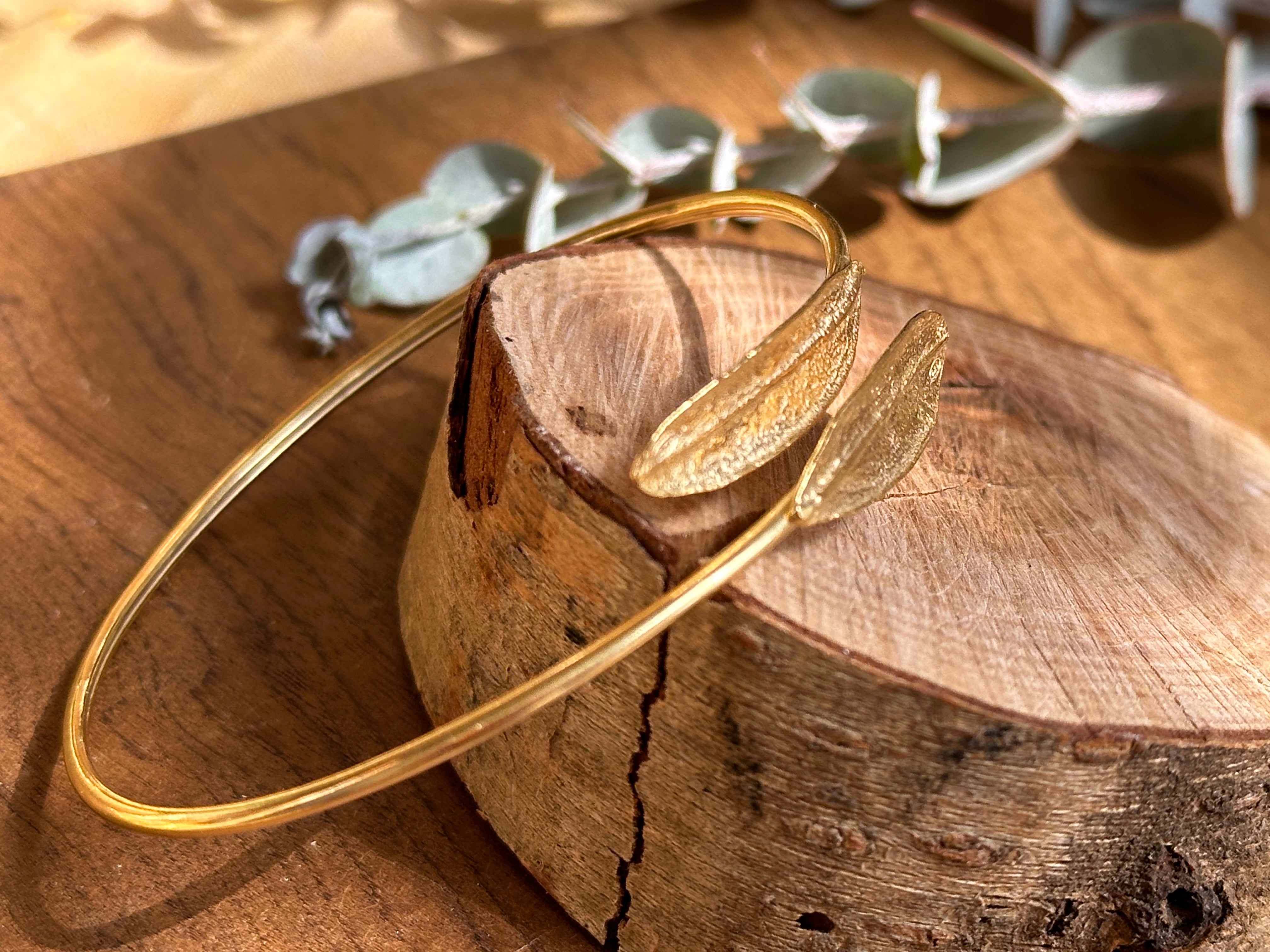Gold_Olive_Leaf_Bangle_bethleh