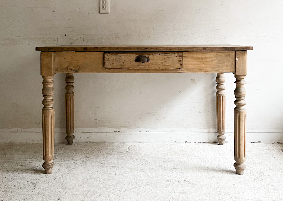 テーブル一覧 | アンティーク・ブロカントを買うならHYGGE（ヒュッゲ）