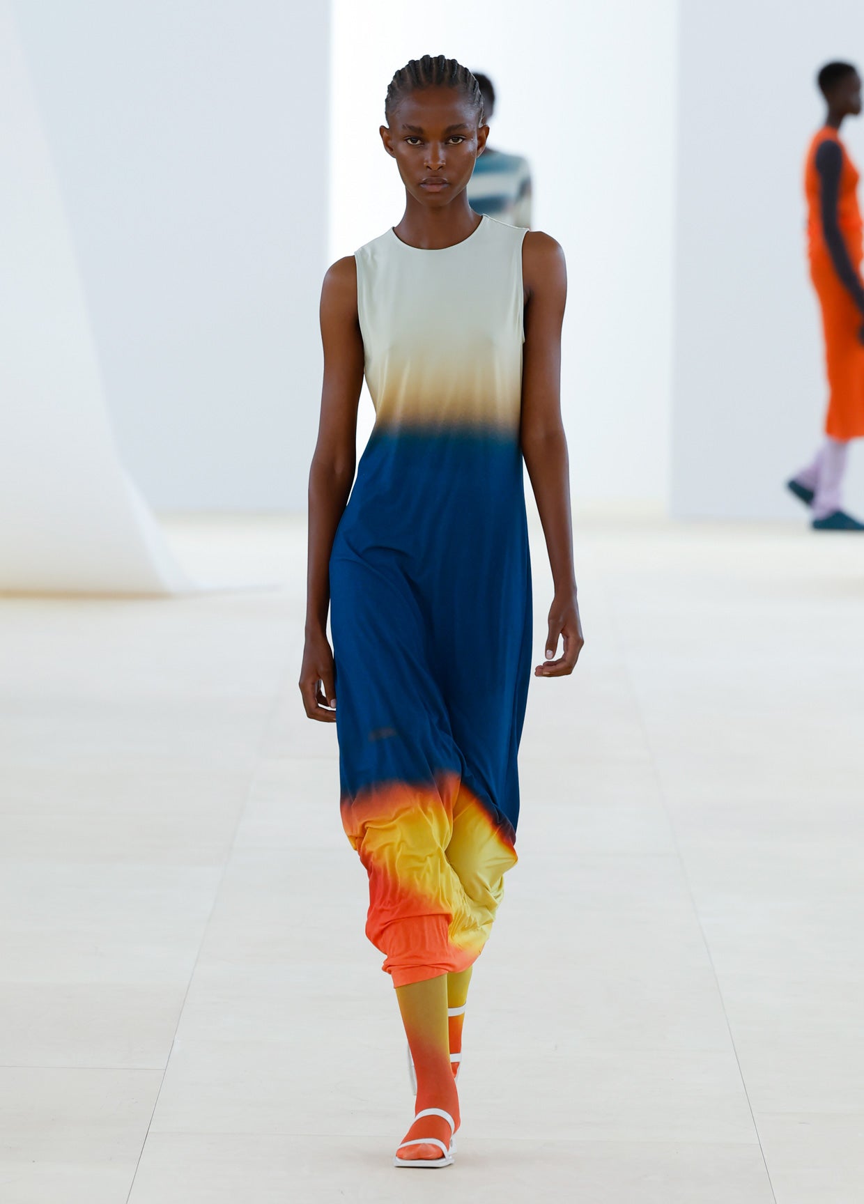 ISSEY MIYAKE SPRING SUMMER 2024 コレクション 13 – isseymiyake.com