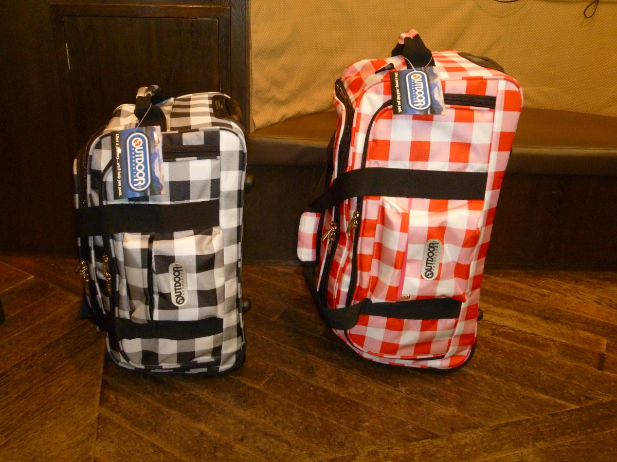 夏はチェック柄でかわいくいこう！OUTDOOR ボストンキャリーバッグ登場