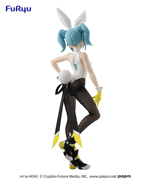FuRyu BiCute Bunnies Figure Hatsune Miku Street Ver. Prize Figure