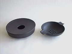 designshop/南部鉄器_釜定/灰皿