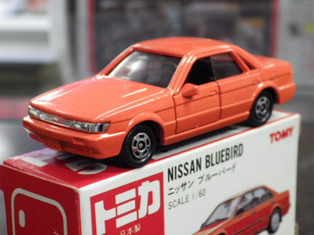 トミカ Nissan Bluebird オレンジ オートバックス ブルーバード