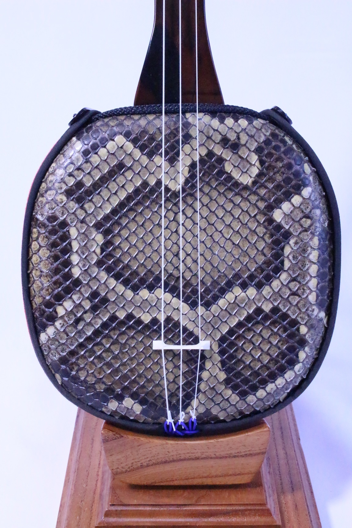 沖縄三線 宮古木工芸 本皮1枚張り 極上パドック棹 沖縄三線 宮古木工芸