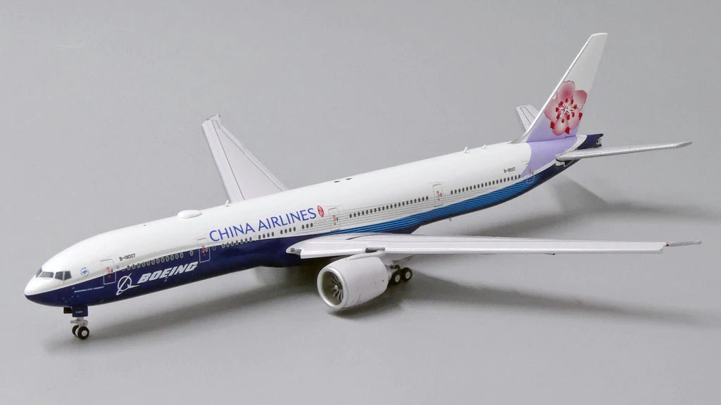 JC Wings EW477W006A 1:400 China Airlines Boeing 777-300ER (Flaps