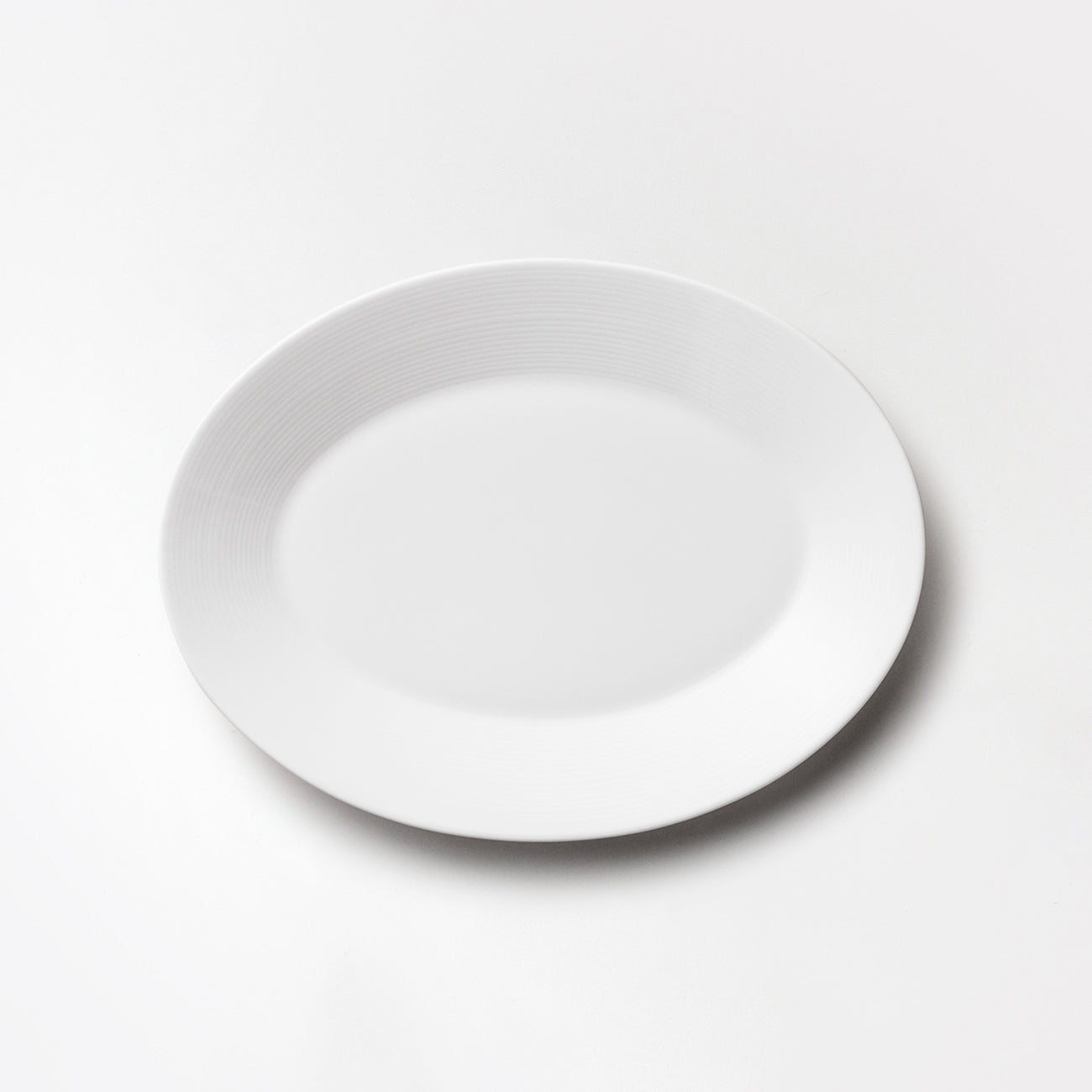 白いブランド食器｜22cmオーバルプレート｜EXQUISITE｜ニッコー公式