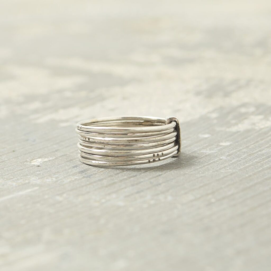 ほぼ100％に近い純銀。トゥアレグシルバージュエリー【TOUAREG