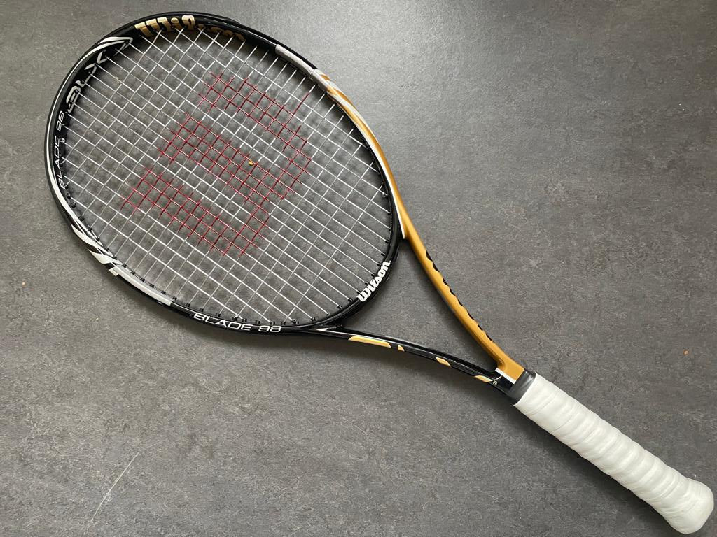 Wilson Pro Stock BLX Blade 98 (18X20) – ProStockTennis
