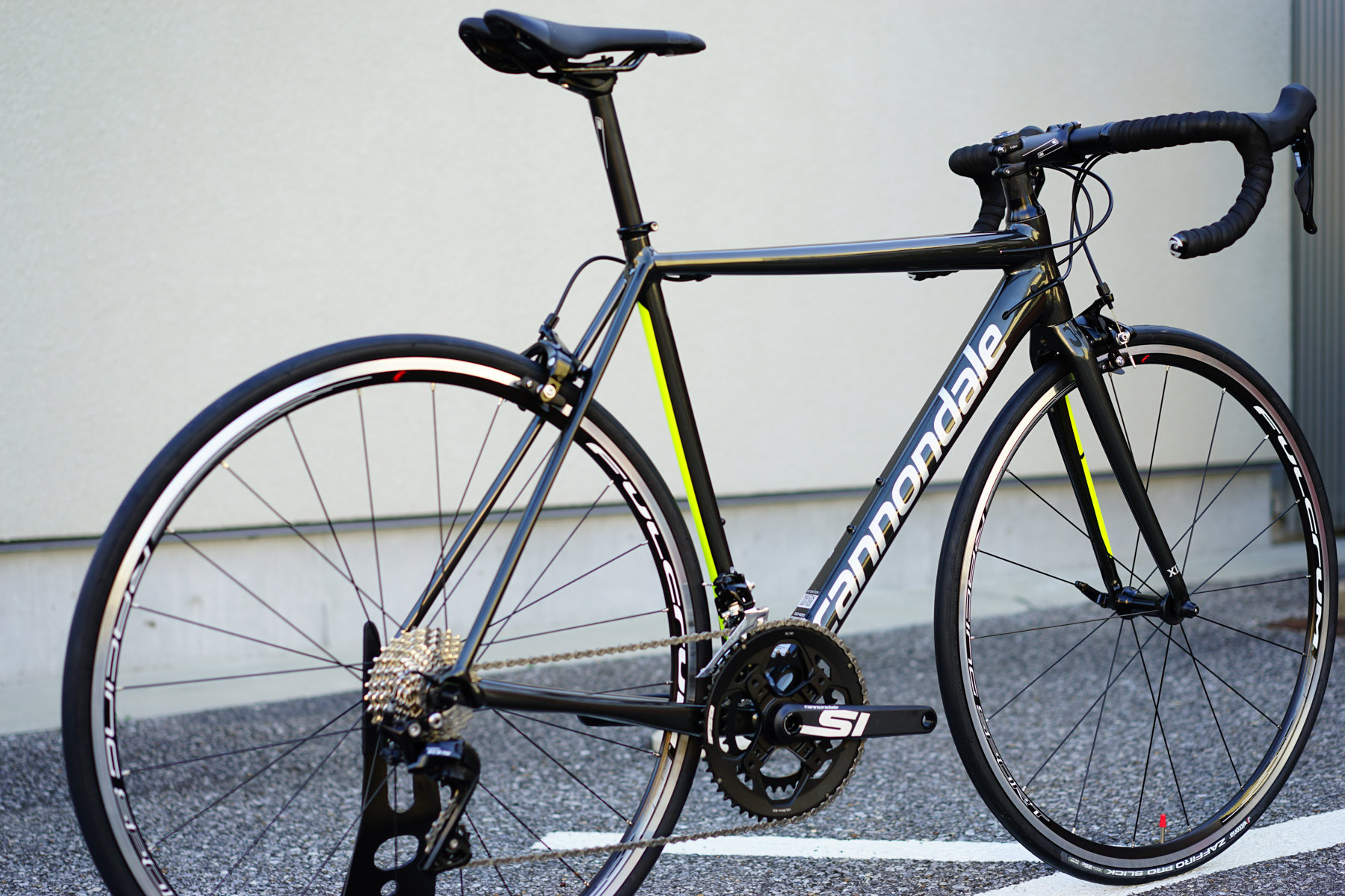 フラットバーロードcannondale caad12 mavic r-sys cannondale