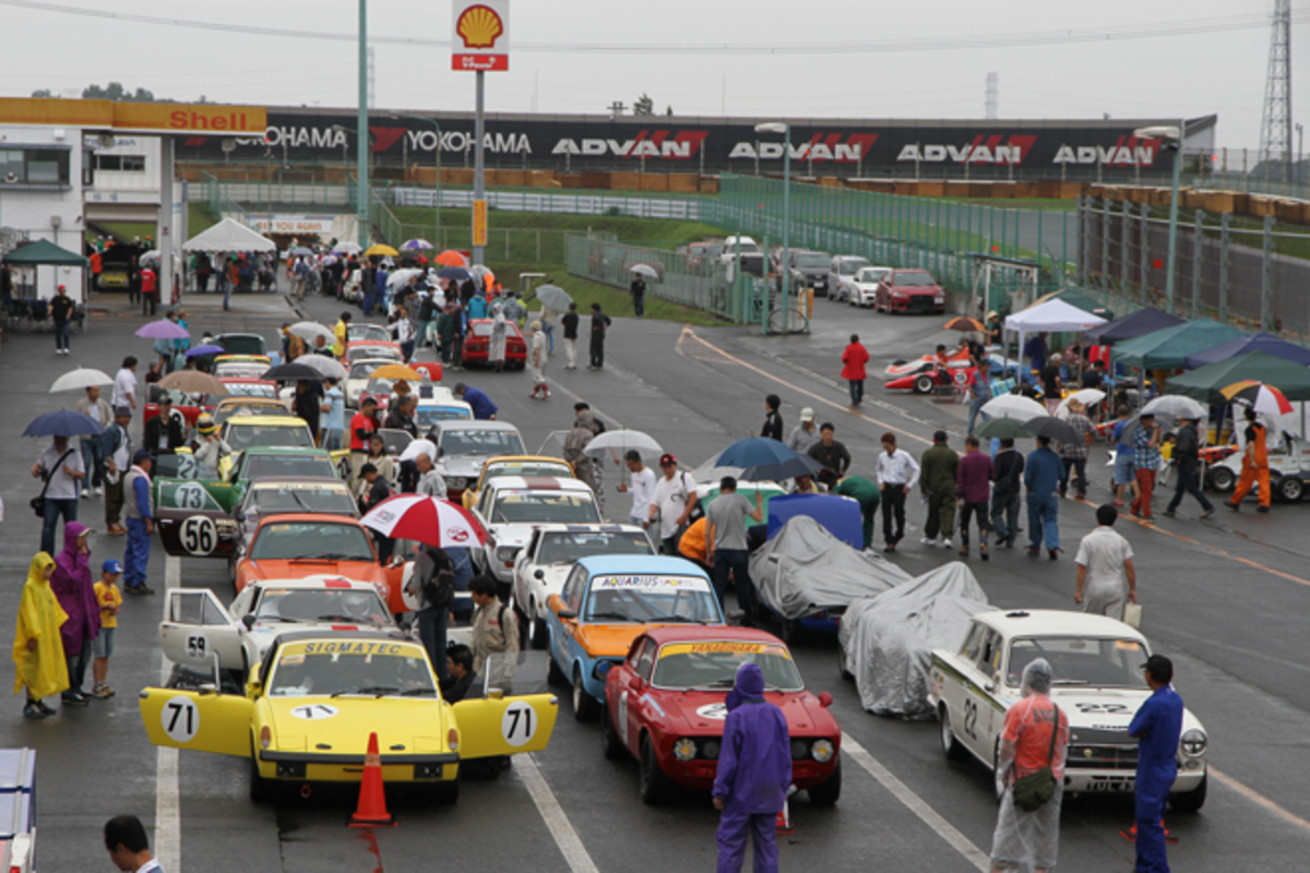 旧車レース「JCCAクラシックカーフェスティバル 筑波ミーティング