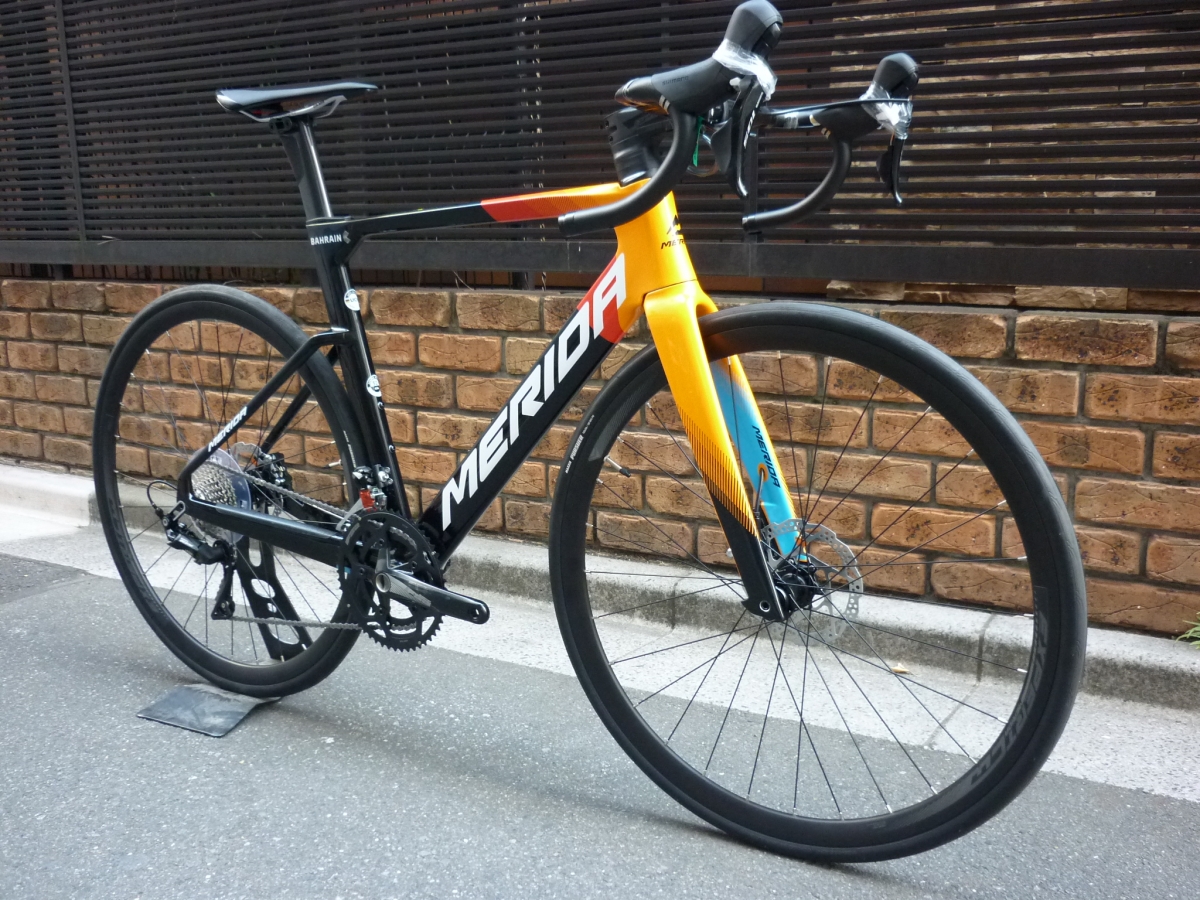 MERIDA】貴重なバーレーンチームカラーのREACTOが一台在庫ございます