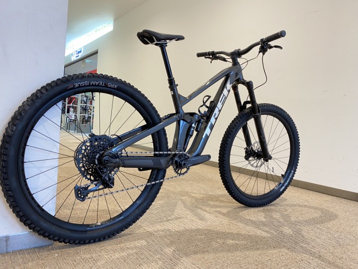 MTB】イチ押しエンデューロバイクのTREK SLASH 8在庫あります！【29