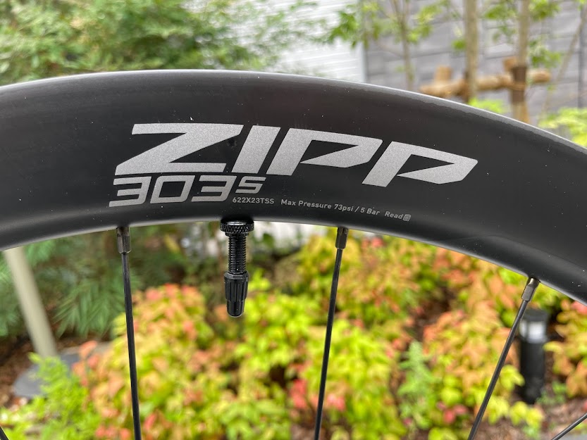 ZIPP303Sがアウトレット特価！フックレスで快適ライド！ | 上野、御徒