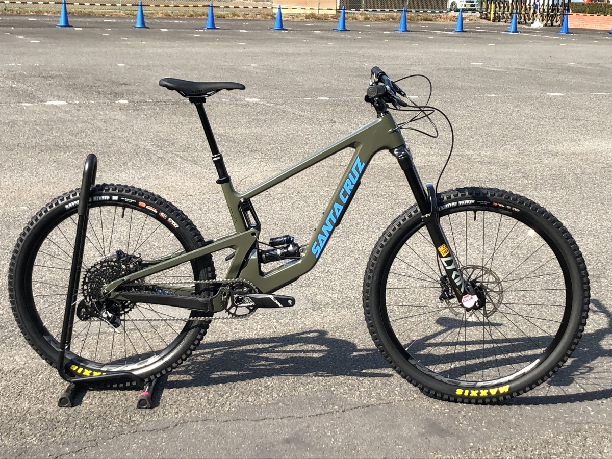 SANTACRUZの『新型BRONSON』前後でホイール径の異なる新型オール