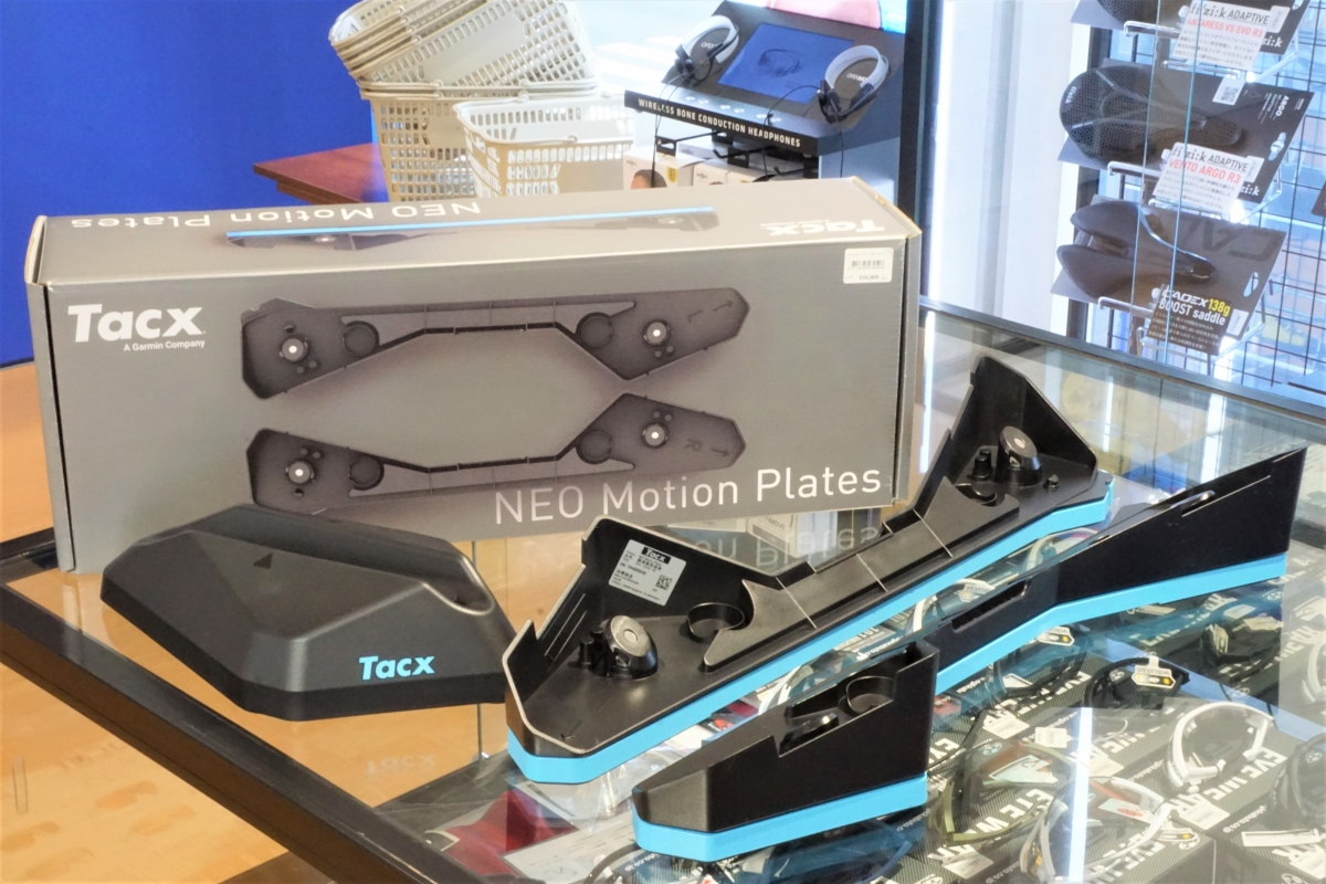 バーチャルサイクリングがもっとリアルに！TACX NEO 2T用