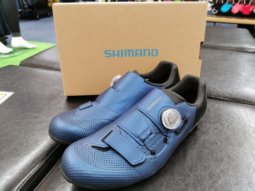 SHIMANO】RC5が久しぶりの入荷！絶妙な剛性感と履きやすさが魅力