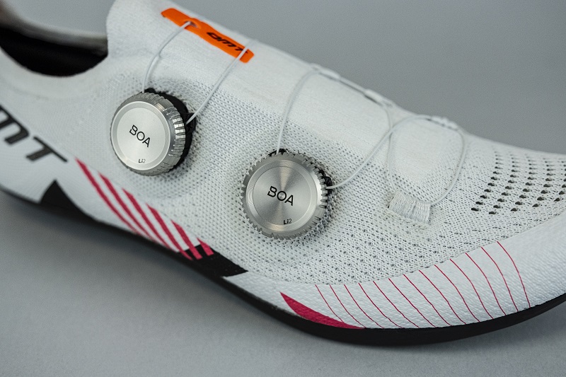 予約受付5/7まで】DMT「KR0」Giro d'italia 2022モデルのご案内