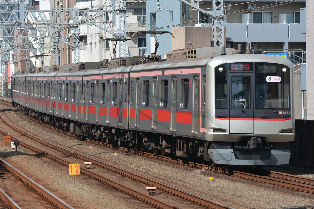 東急5050系 編成表（最新版） – 4号車の5号車寄り