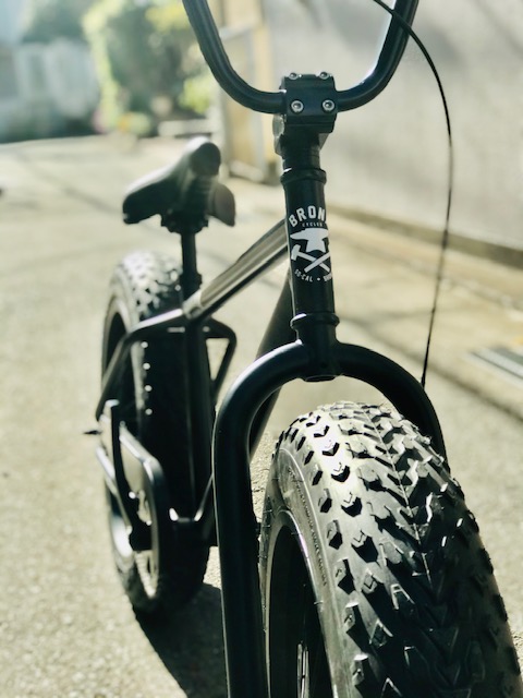 4Rule kamakura / BRONX ファットバイク MBK×BK 極太タイヤ 20インチ