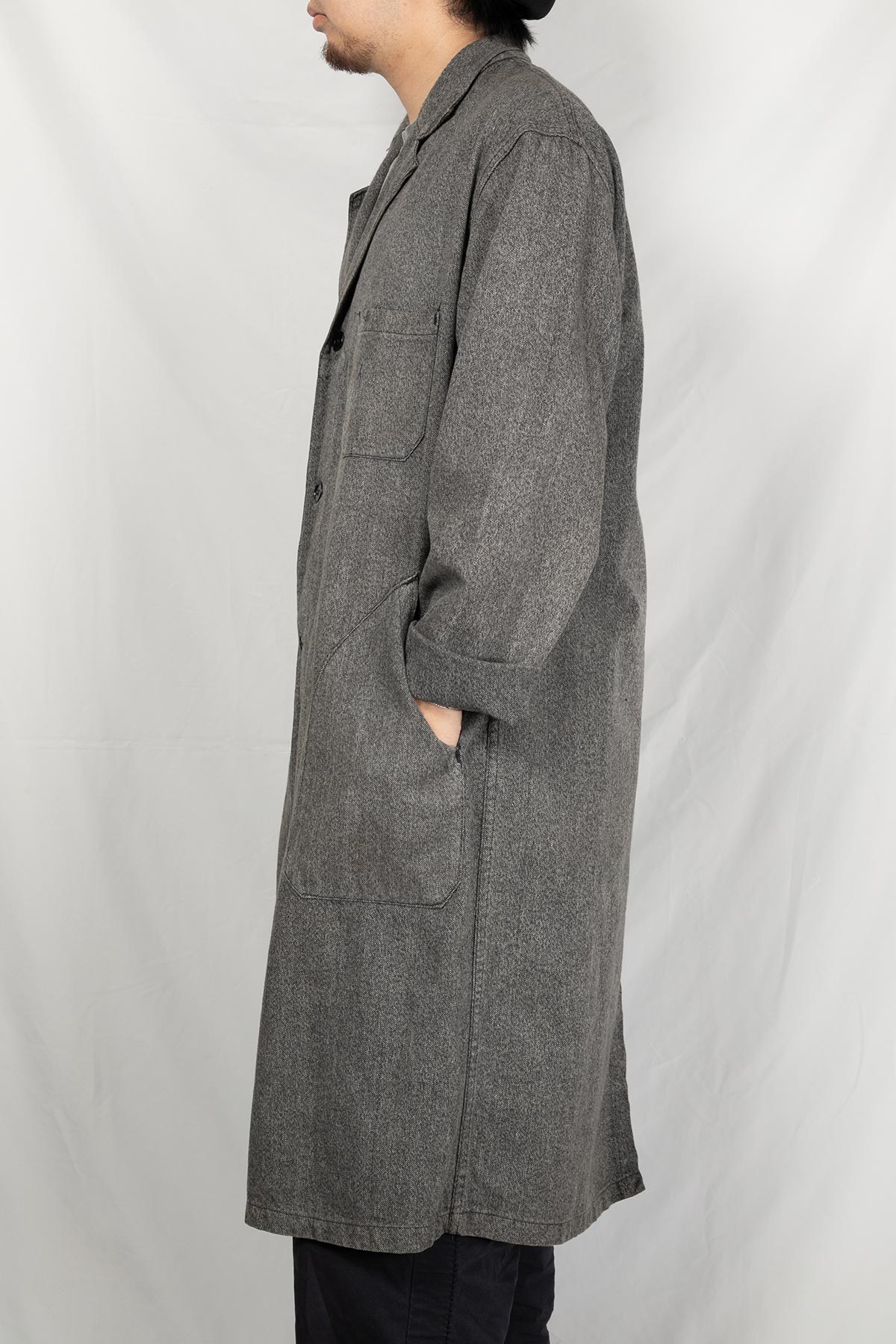 50s ”Adolphe Lafont ” Black Chambray Atelier Coat | 57 Rue de Rome
