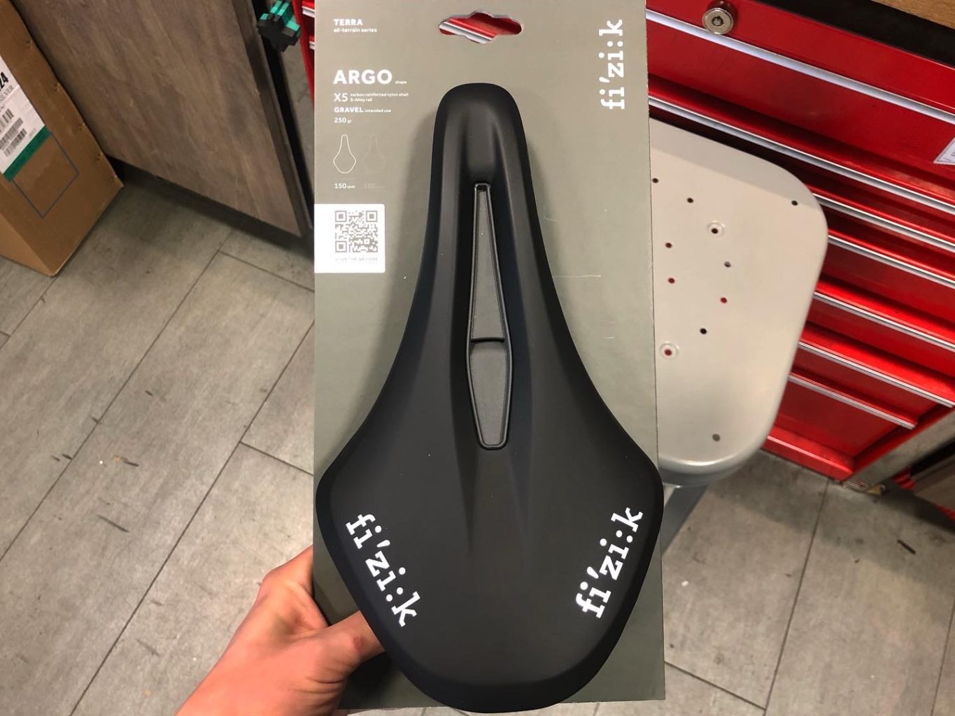 fi'zi:kのグラベル用サドル TERRA ARGO | KOGU｜鹿児島市東谷山