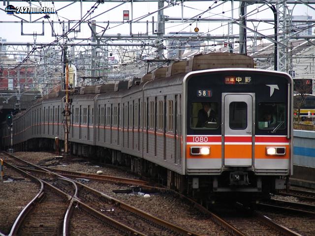 や*じ様 東葉高速鉄道 1000形1000系 1042 形式板 東京メトロ東西線 や