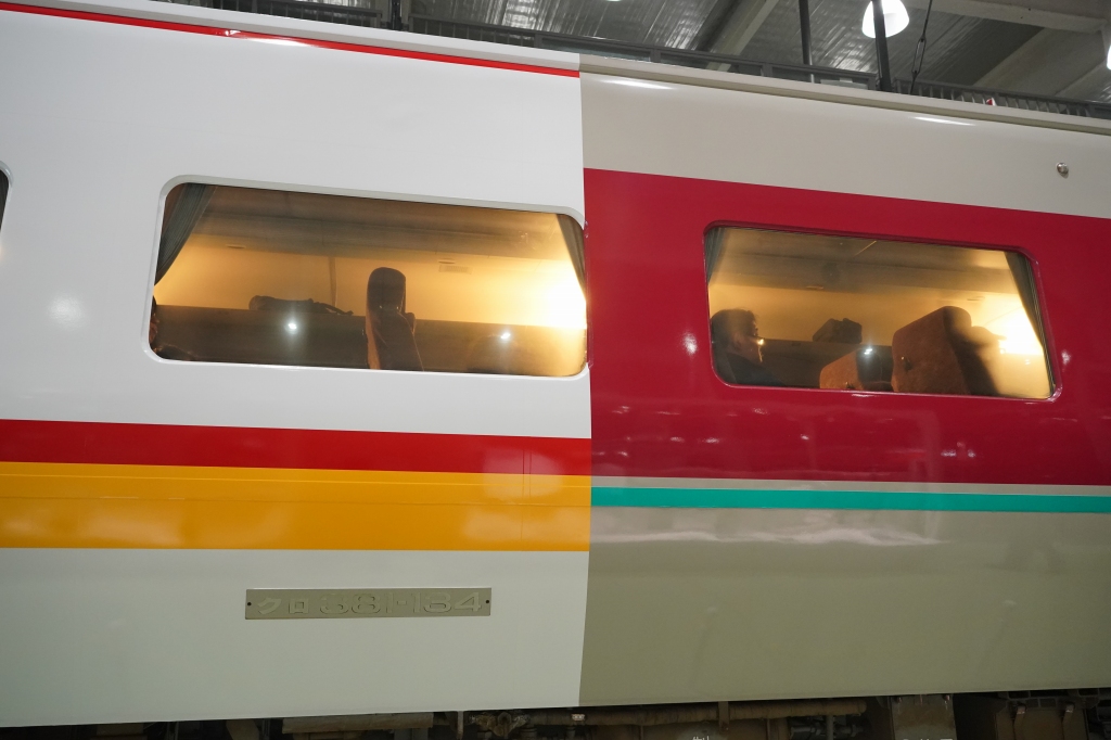 スーパーくろしお色」になった381系を見てきました | 鉄道プレス