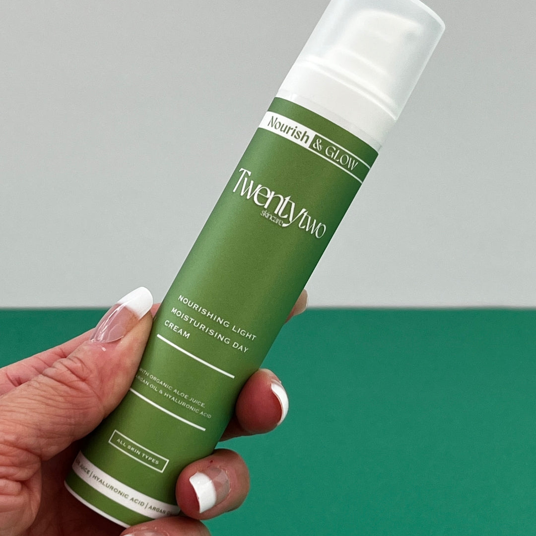 Nourishing Light Moisturising Day Cream - Nourish & Replenish Skin