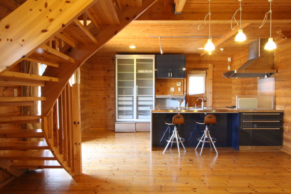 染地台ログハウス 1｜賃貸・売買の不動産セレクトショップ 365LIFE