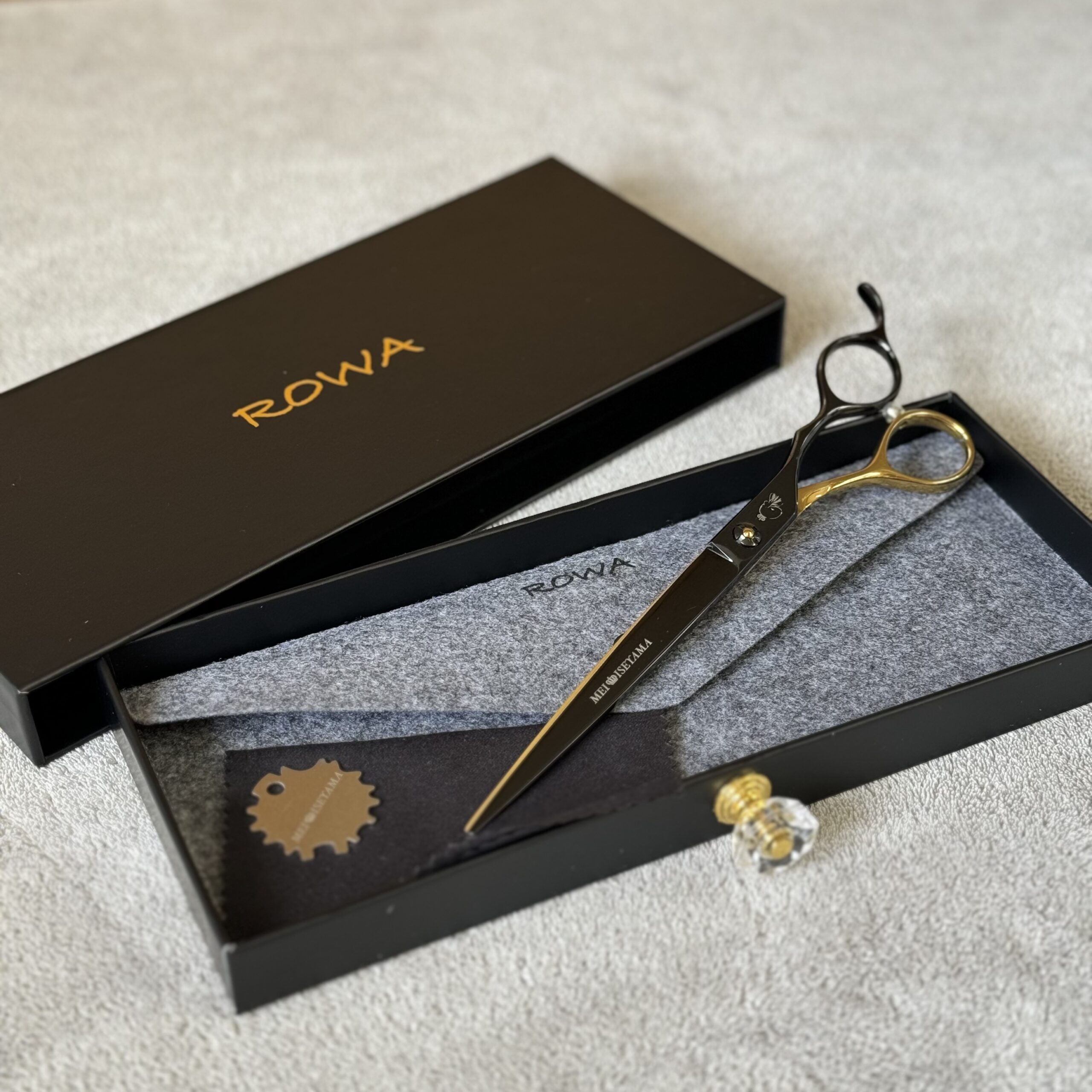 MEI ISEYAMA MODEL 】ギザ刃のストレートシザー 7.5インチ | 333 Dog