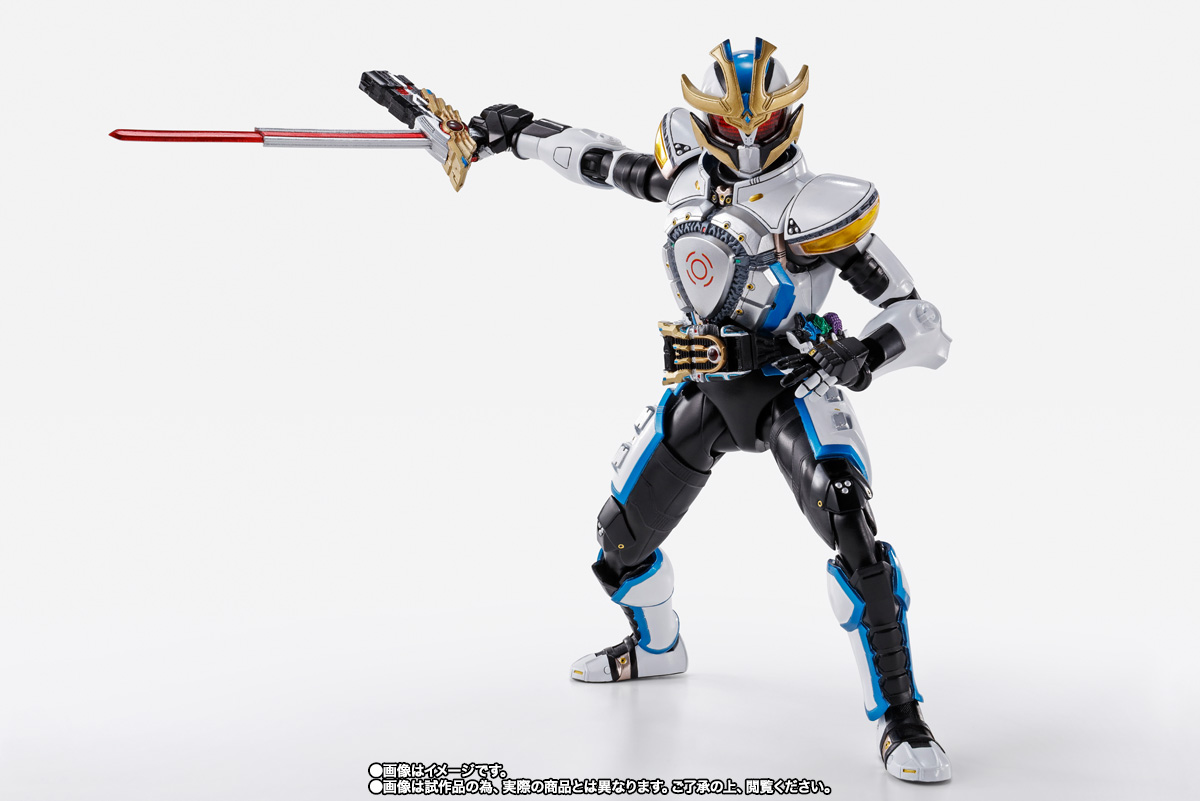 S.H.Figuarts（真骨彫製法） 仮面ライダーイクサ セーブモード