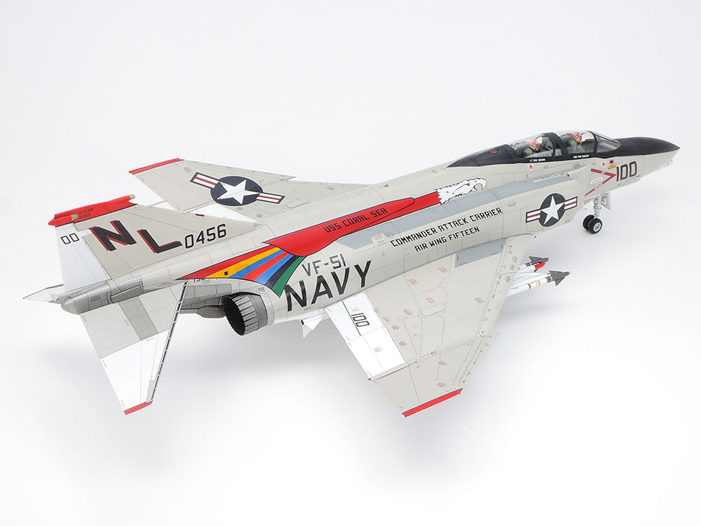 タミヤ 1/48 F-4Bとコクピットデカールです タミヤ 1/48 F-4Bと
