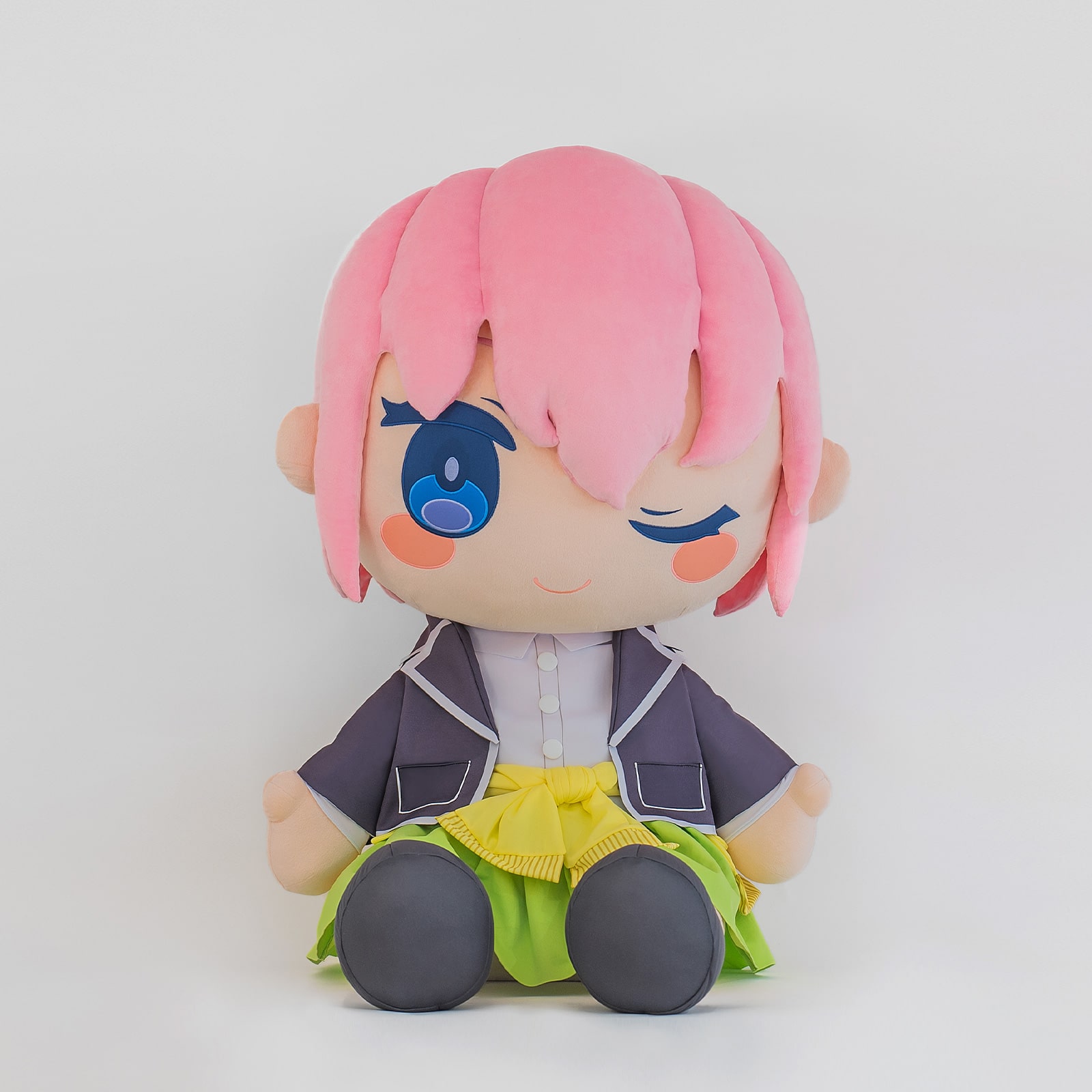 どきゅーと 映画「五等分の花嫁」 超特大ぬいぐるみ 中野一花｜TAITO