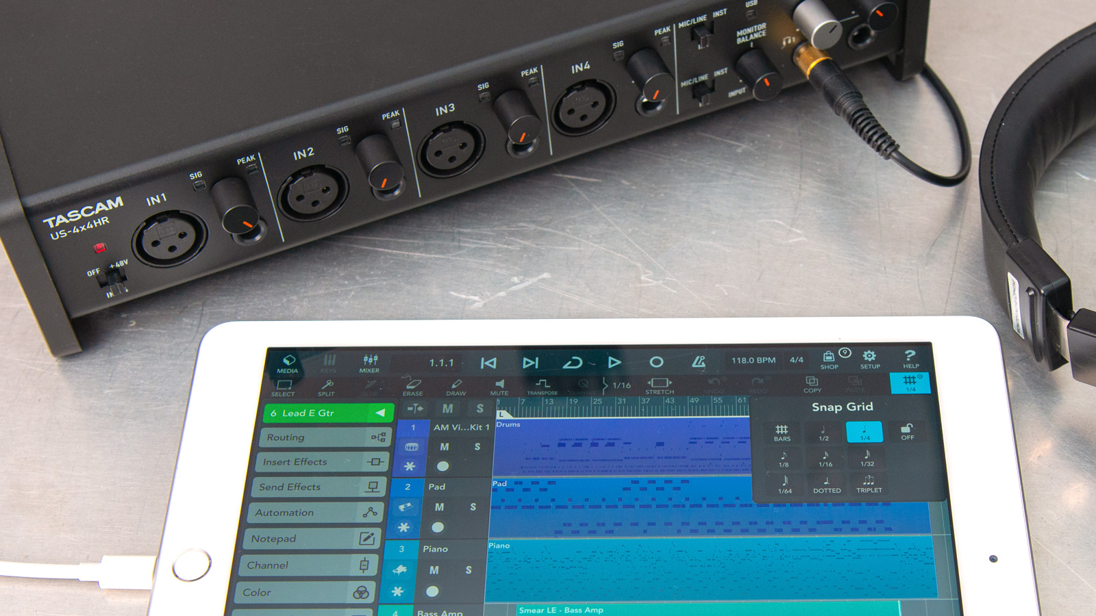 US-4x4HR | 4-IN/4-OUT High-Resolution USB Audio/MIDI Interface