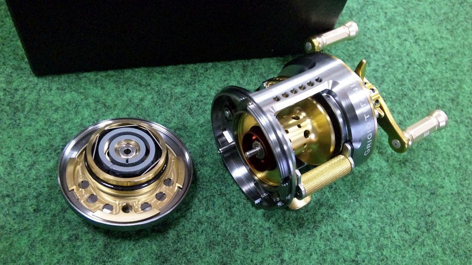 Megabass MONOBLOCK BESPOKE GRIGIO TITANIO: ICMルアー