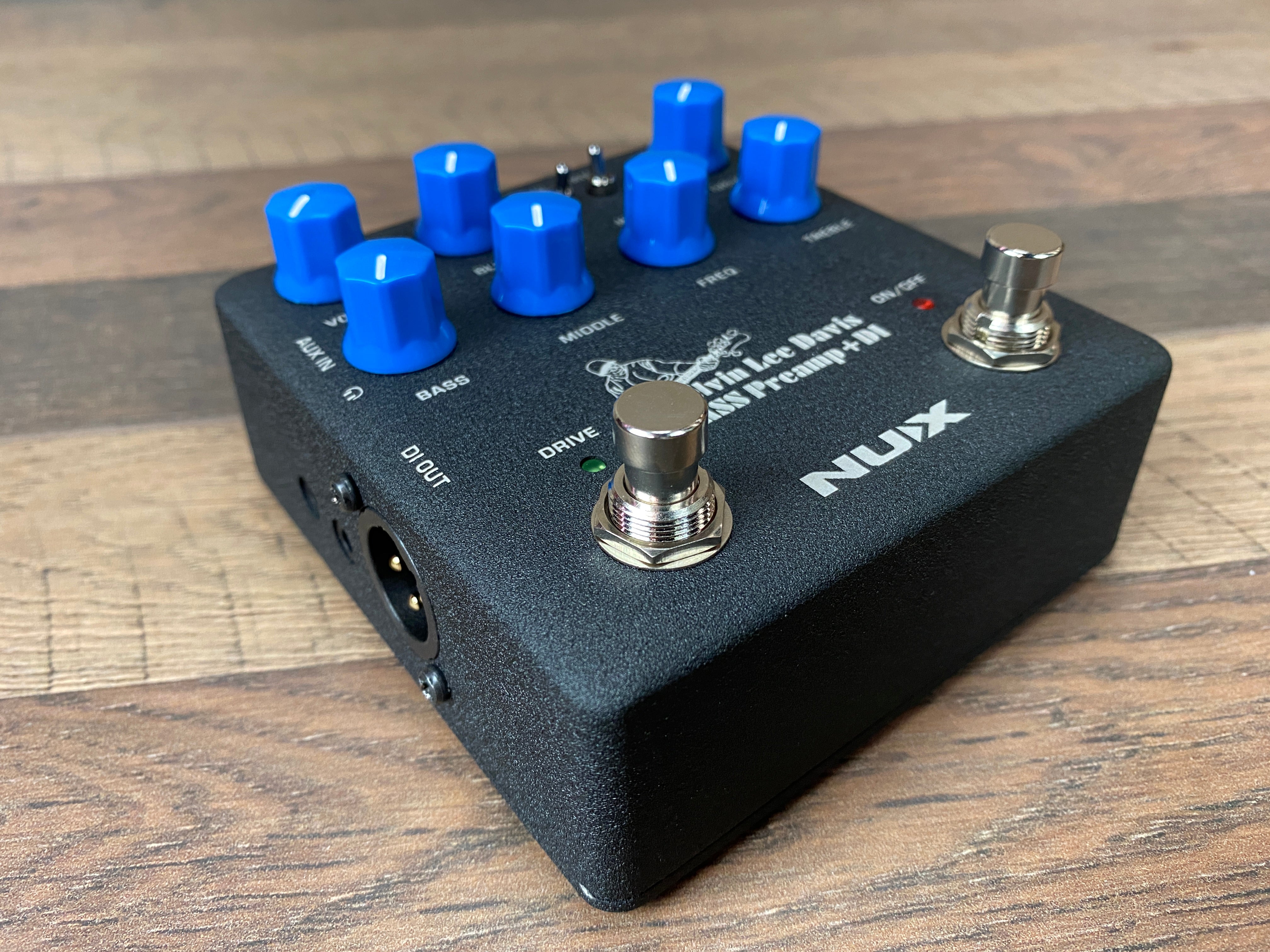 NUX NBP-5 Melvin Lee Davis Bass Preamp & DI w/USB Audio Interface