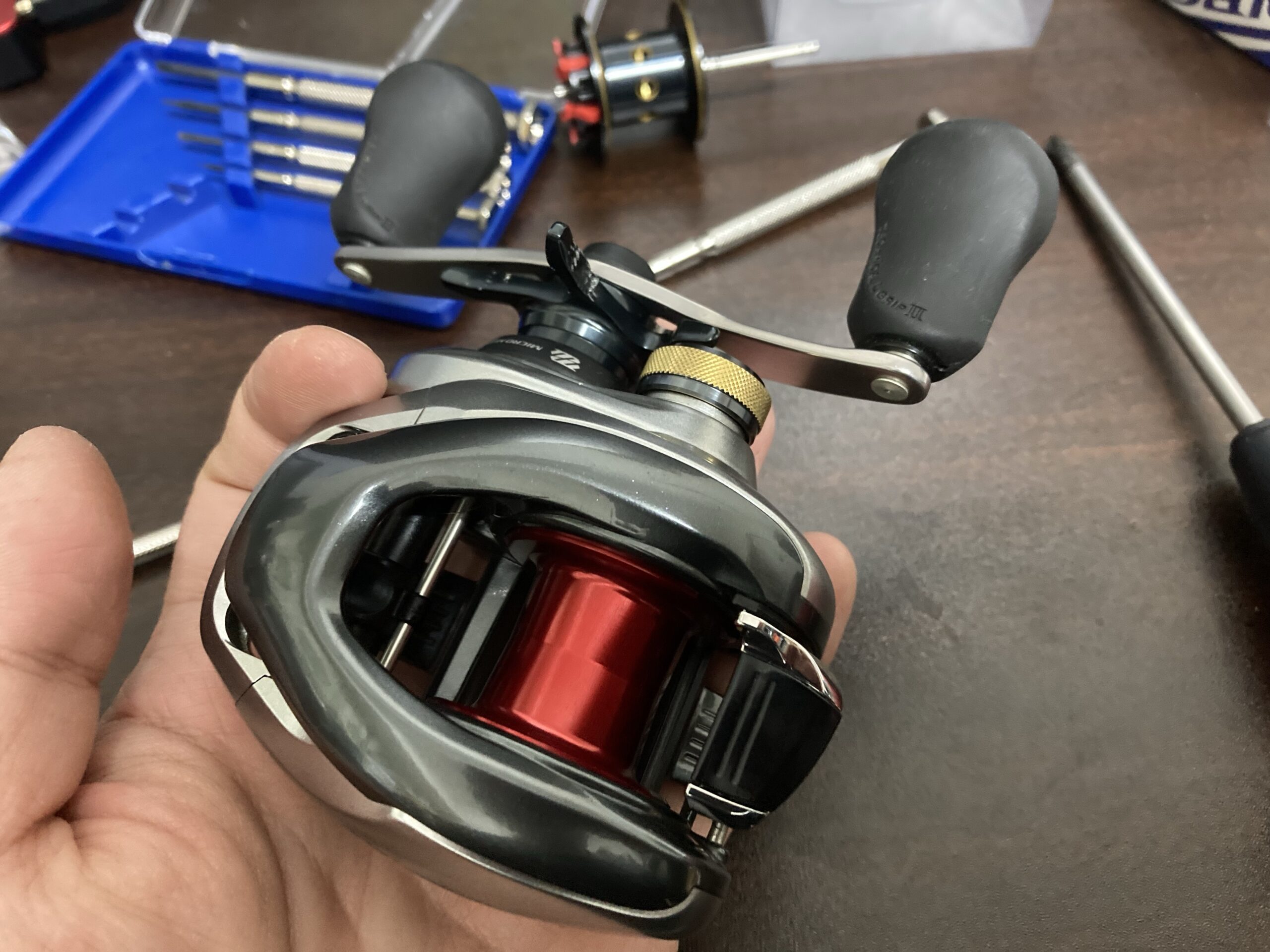 中古の'13メタニウムXGが届いたのでマグ化した | t-助の釣り日記
