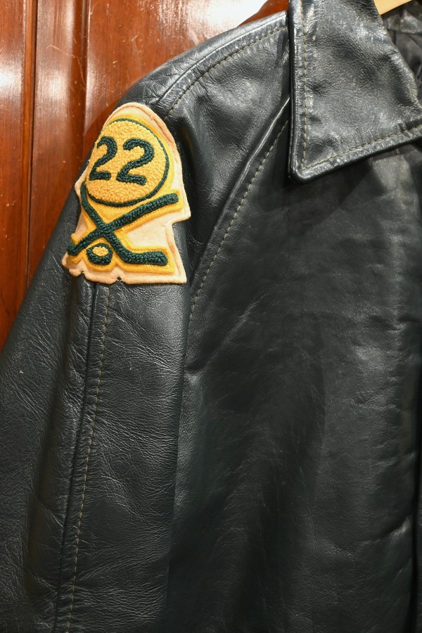 VTG/USED) 80s カナダ製 オールレザー スタジャン バーシティ