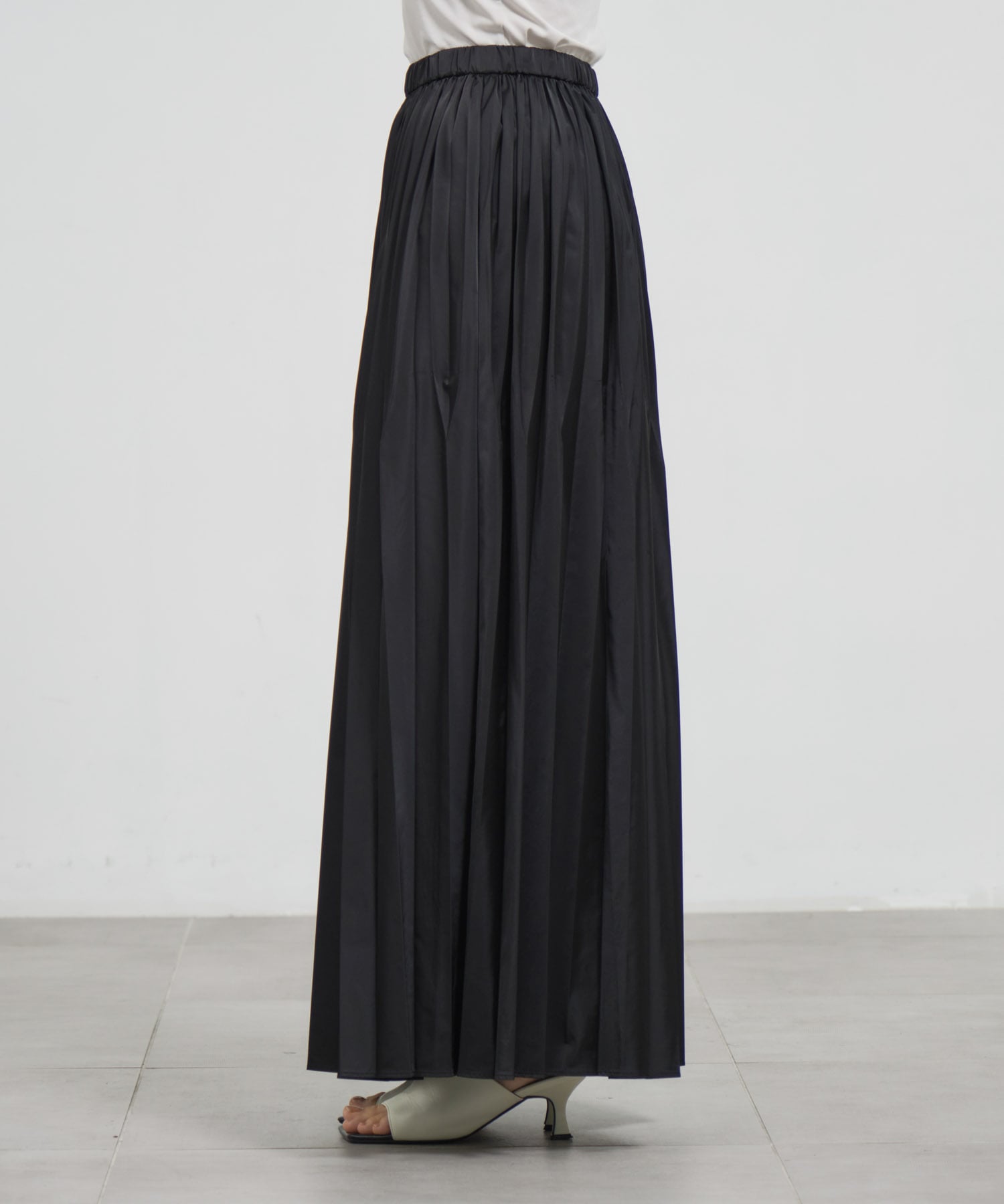 SQUARE-PLEATS SKIRT(36 BLK): ENFOLD: WOMENS｜THE TOKYO ONLINE STORE