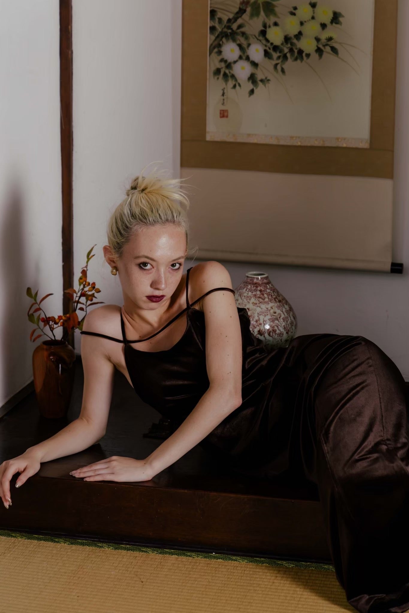 Annecy Velour Onepiece – THE TOÉ