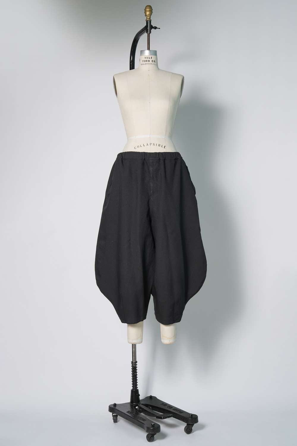 Comme des garcons balloon shorts - The AP Archive
