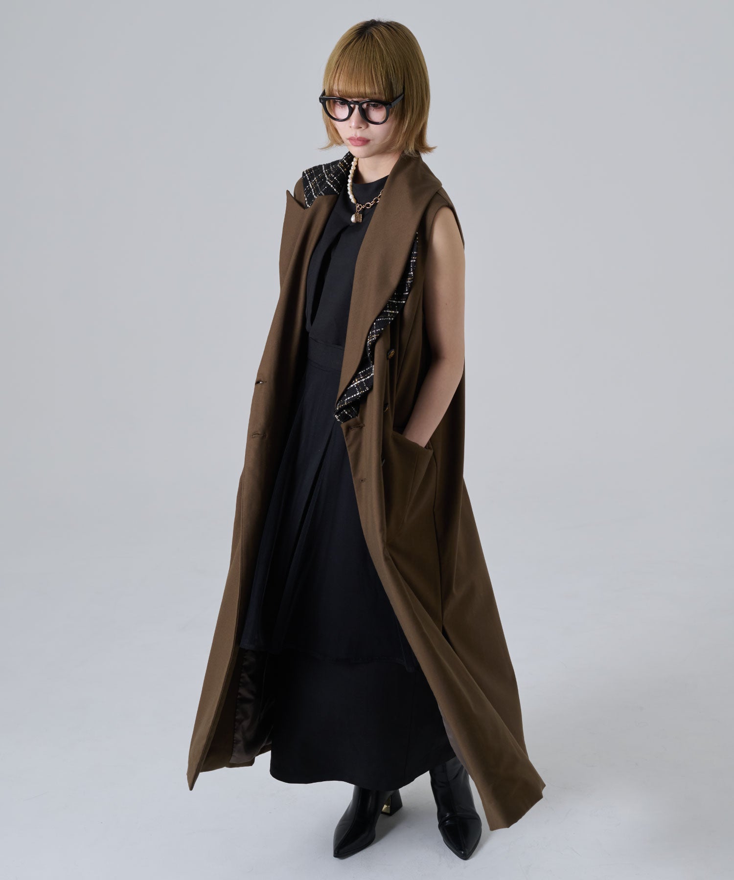 アシンメトリー ロングベスト（チェーンディテール） | THEODORIC.dy