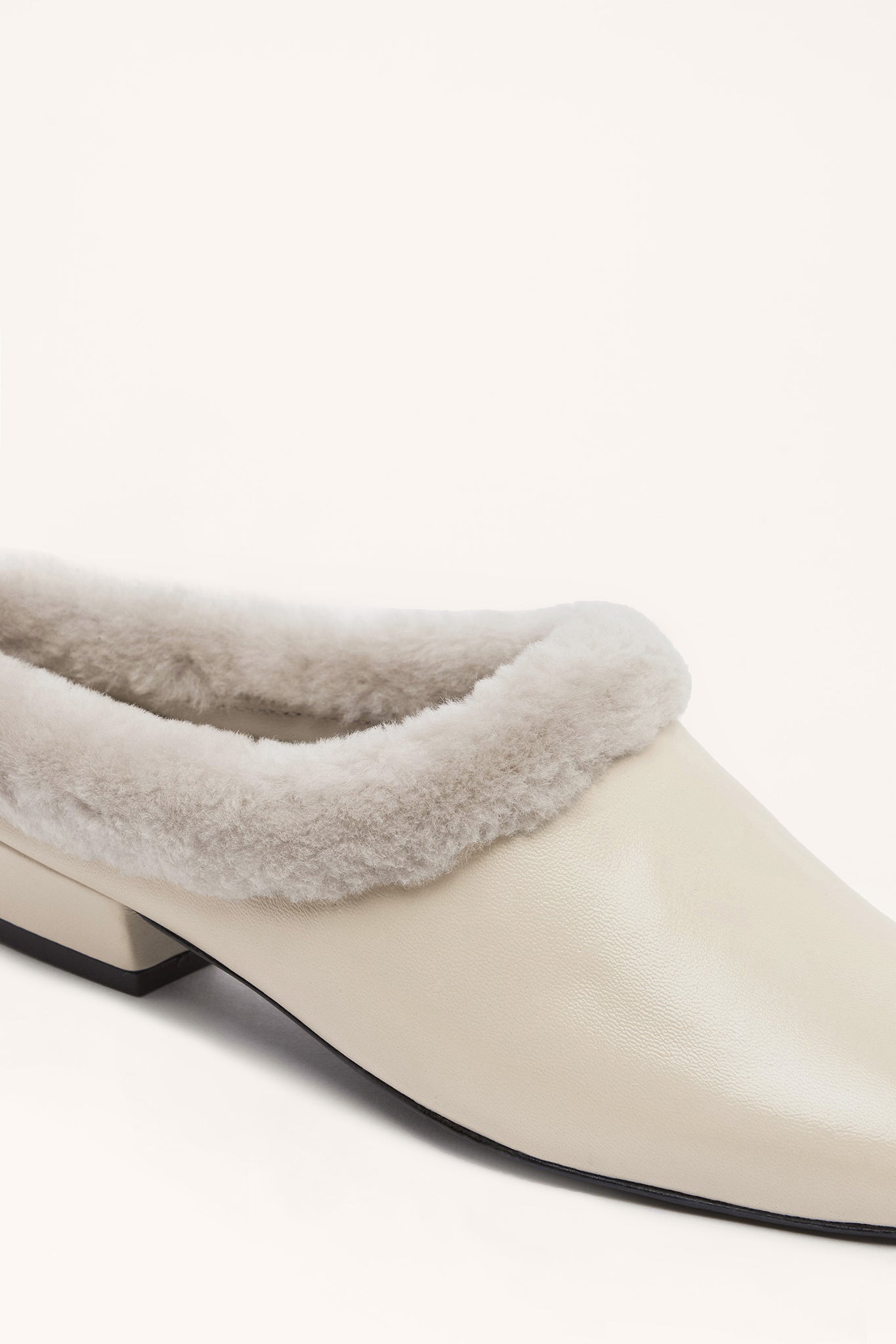 MATU FURRY MULES, TOFU – theparcollection