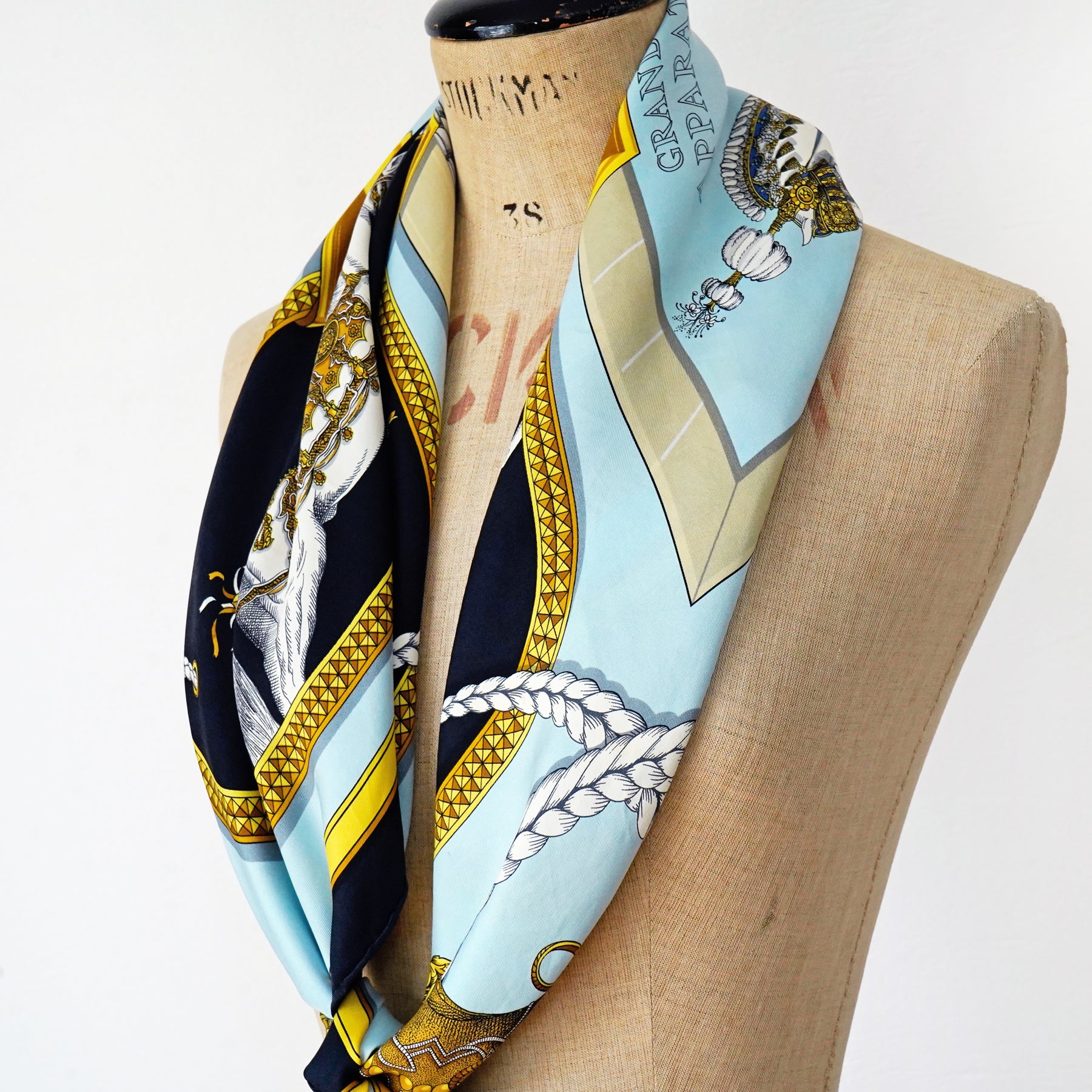 Vintage HERMES Silk Scarf / エルメス・シルクスカーフ(Grand Apparat