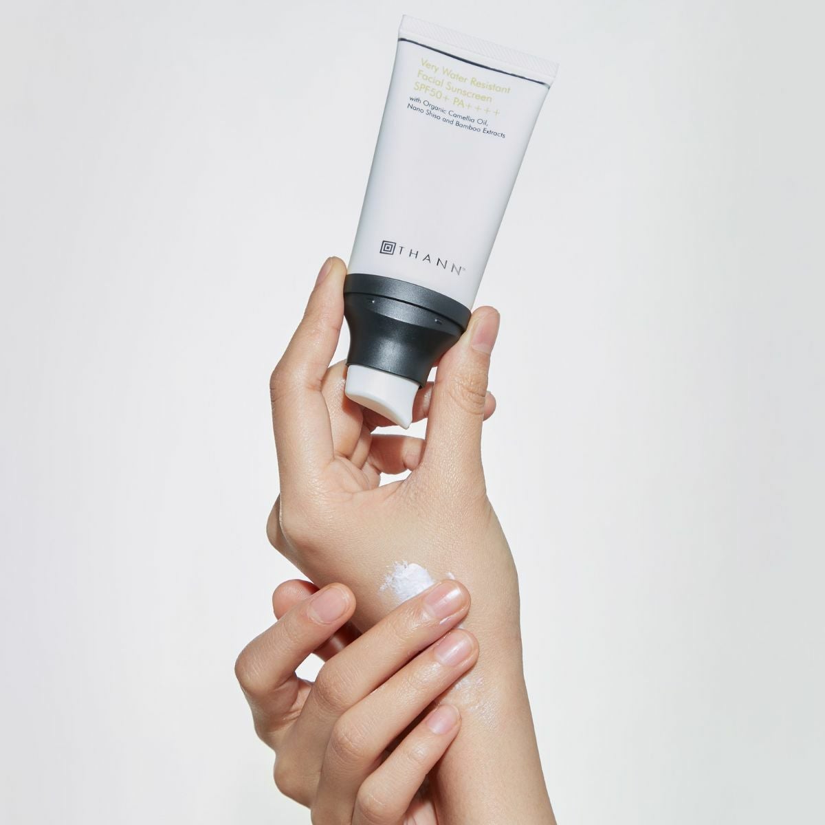 サンスクリーンハイプロテクトSC《ウォータープルーフ/SPF50+PA++++