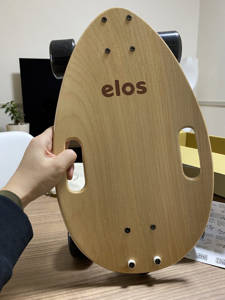 レビュー】elos(イロス)スケートボードに乗って3ヶ月。通勤や通学にも