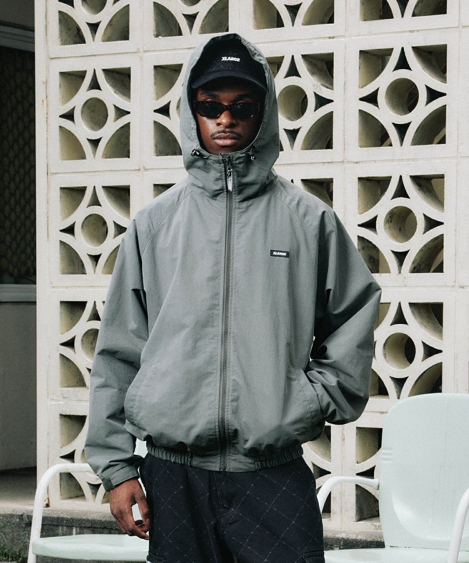 PALACE •ギャルソンフード付きナイロンジャケット Lサイズ PALACE